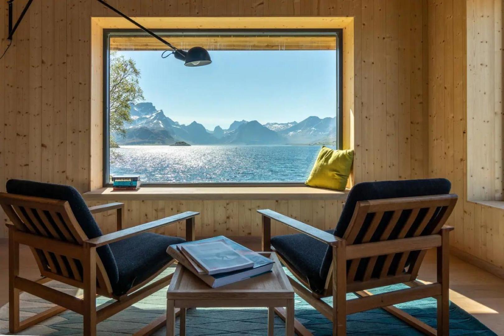 Minkfarmen, Spacious Seaside Cabin With Scenic View Ramberg Exterior photo